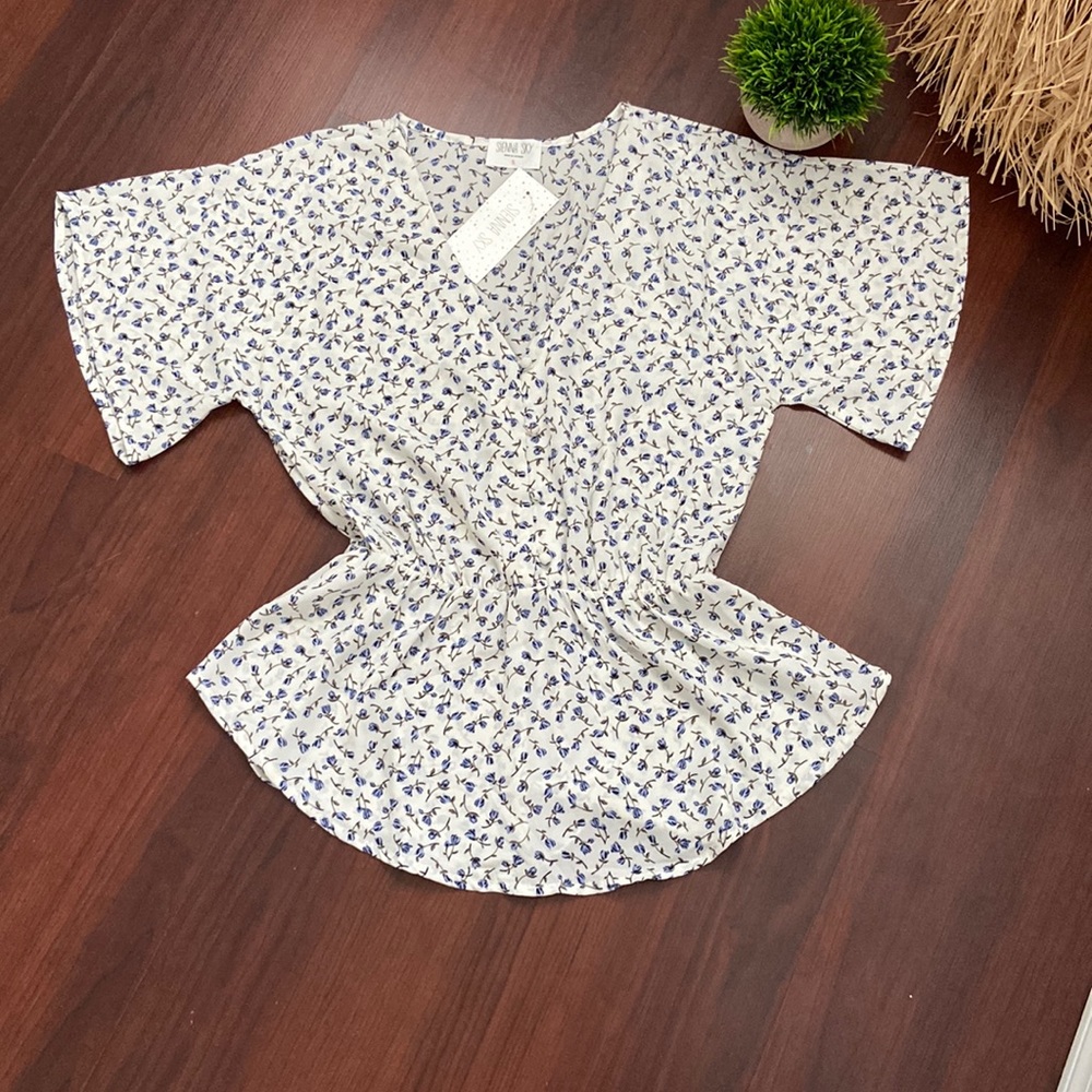 Brand new sienna sky shirt